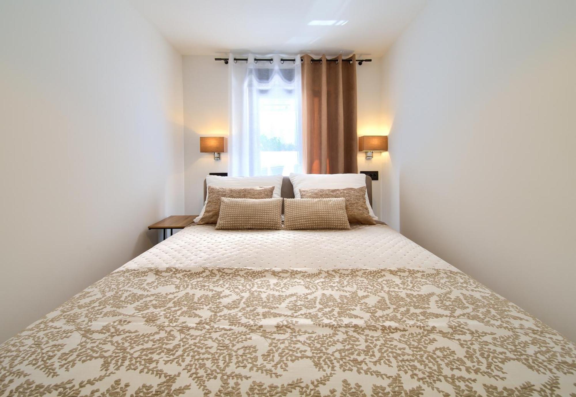 Apartments Sinisa - Крк Экстерьер фото